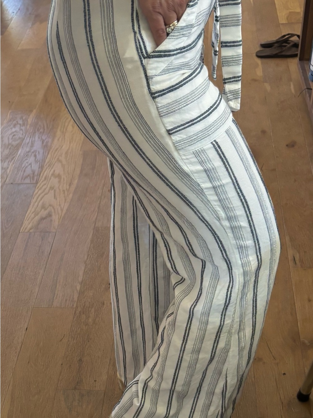O’Neill size 26 pinstripe pants